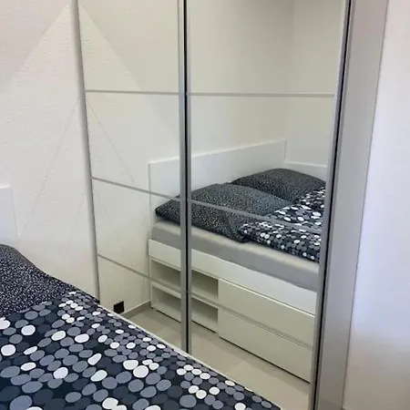 Neue Moderne דירה